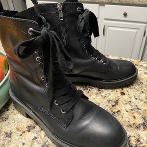 Steve Madden combat boots black leather size 7.5.